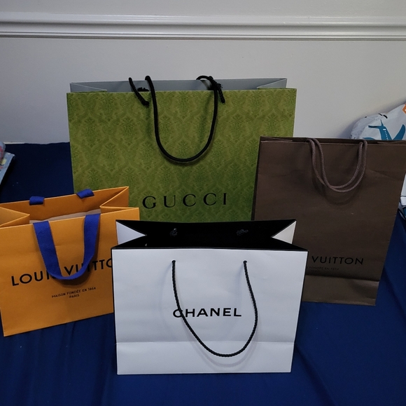 Accessories - Bundle Luxury Shopping Bags